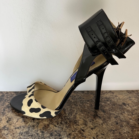 RARE Jimmy Choo x H&M sandals heels Size 38 - Black ankle cuff, dalmatian print - Picture 2 of 10